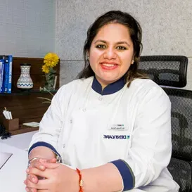 Dr. Pooja dental surgeon at DentiCare India
